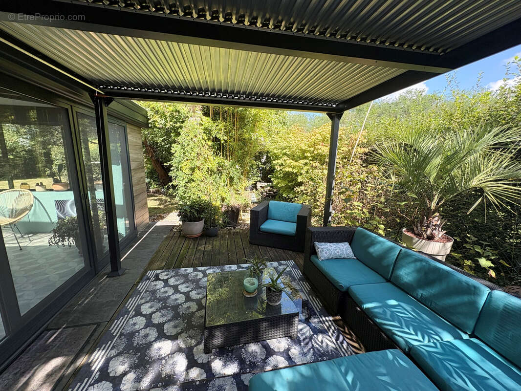 Maison à VILLARS-LES-DOMBES