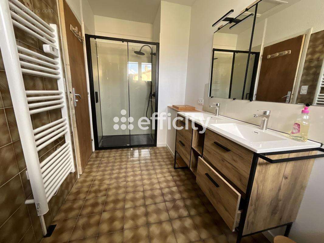 Maison 232 m² à Chomerac  - photo 12
