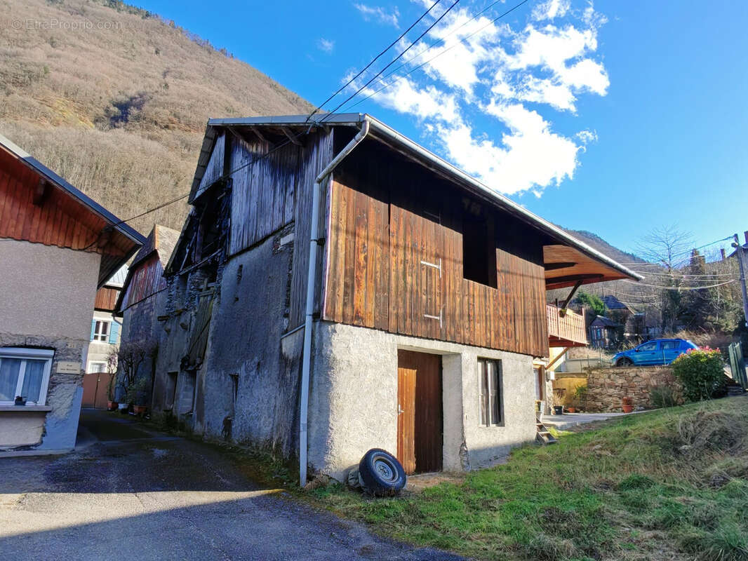 Maison à LA CHAPELLE