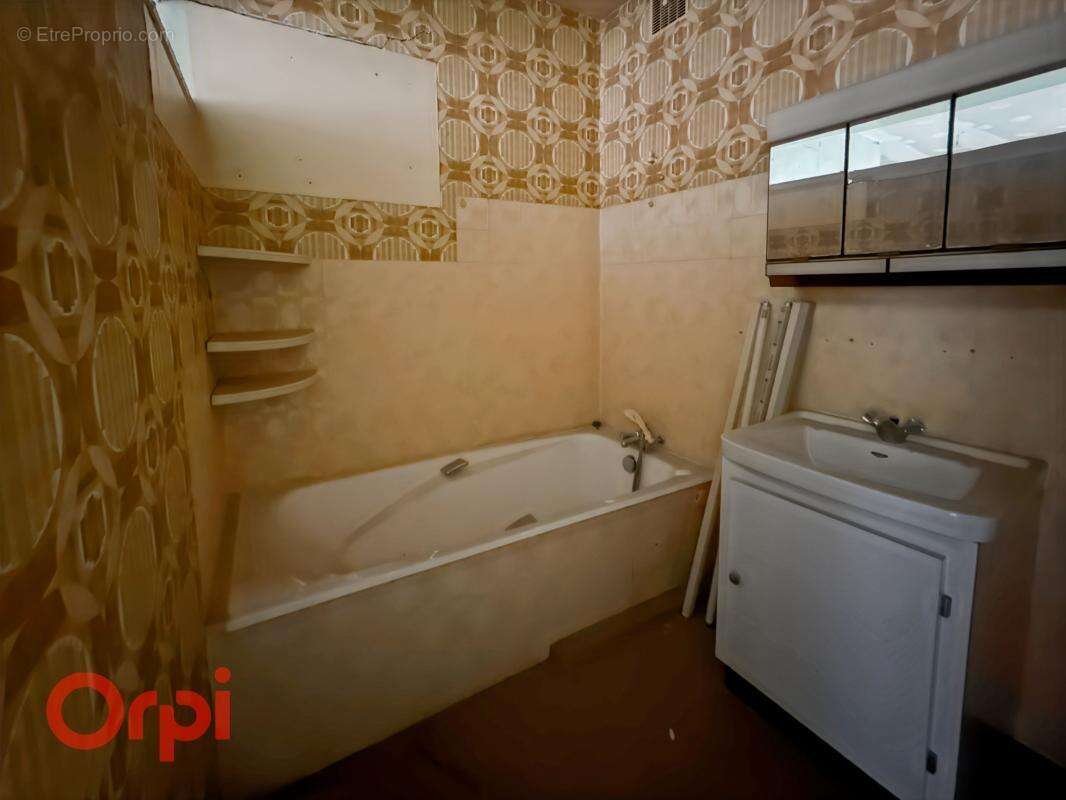 Bien Commercial À Vendre - photo 5