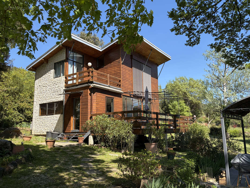 Maison à UZES