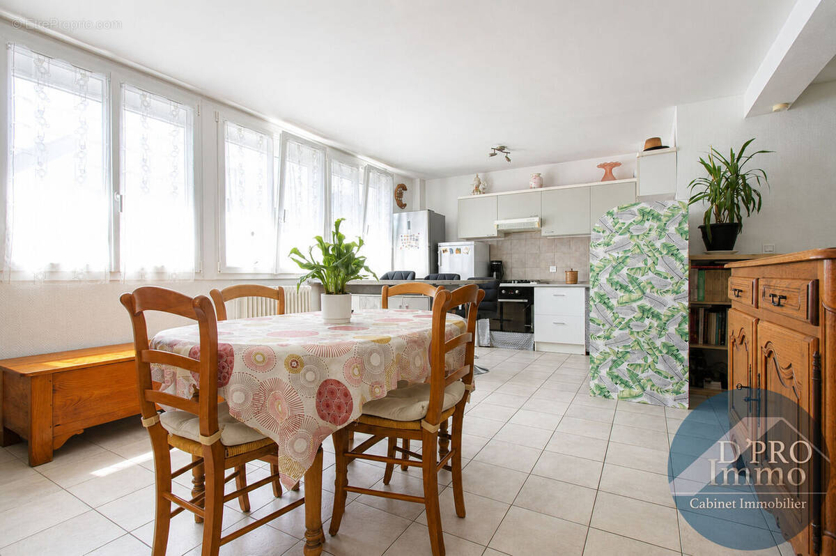 Appartement à SAINT-SEBASTIEN-SUR-LOIRE