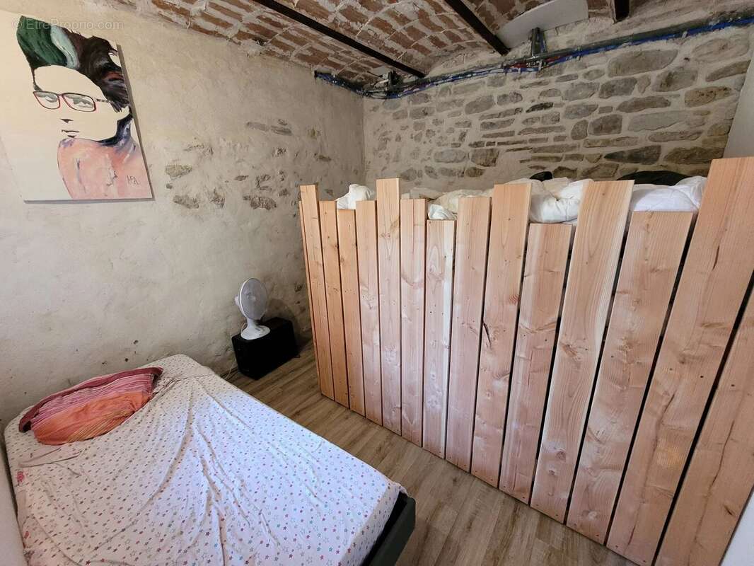 Maison à SAINT-HILAIRE-DE-BRETHMAS