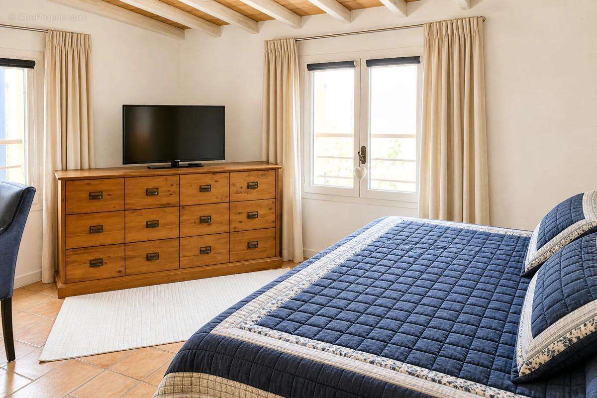 Maison à SAIGNON