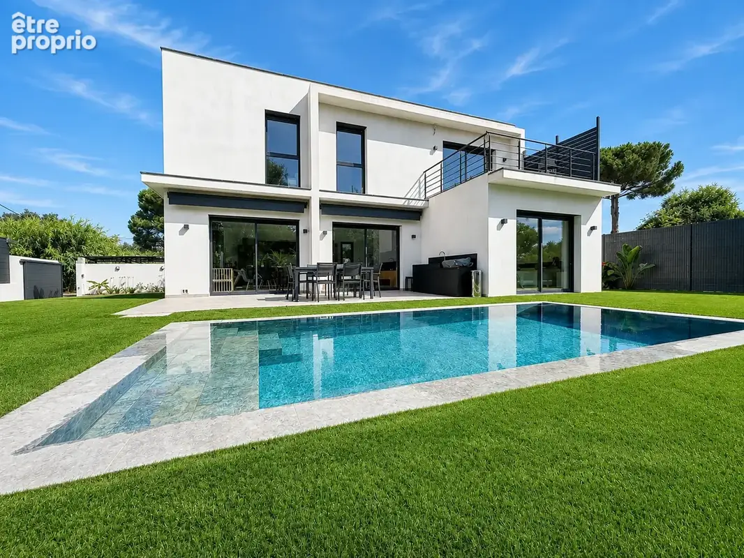 Maison à FREJUS