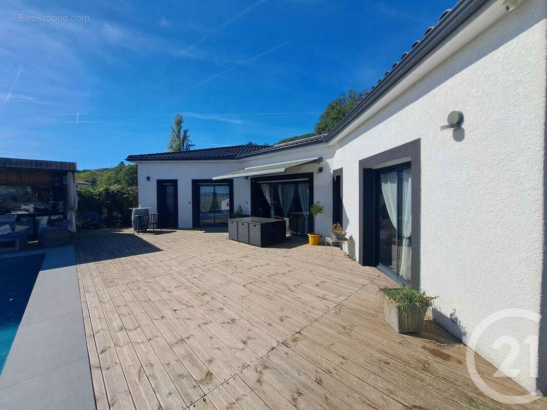 Maison à MARIGNAC-LASCLARES