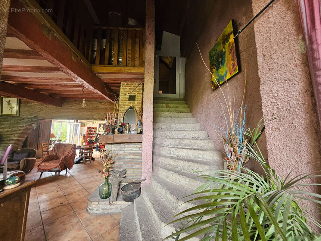 Maison Saint Rustice 5 pièces, 5 chambres. - photo 17