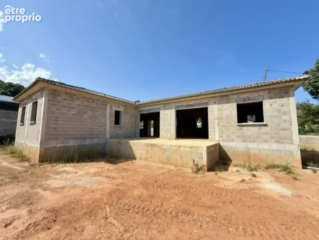 Maison à SANTA-LUCIA-DI-MORIANI