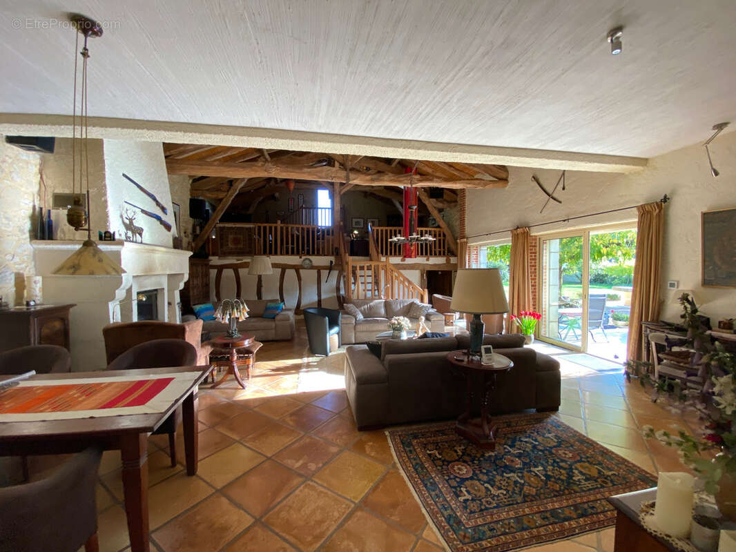 Maison à PESCADOIRES