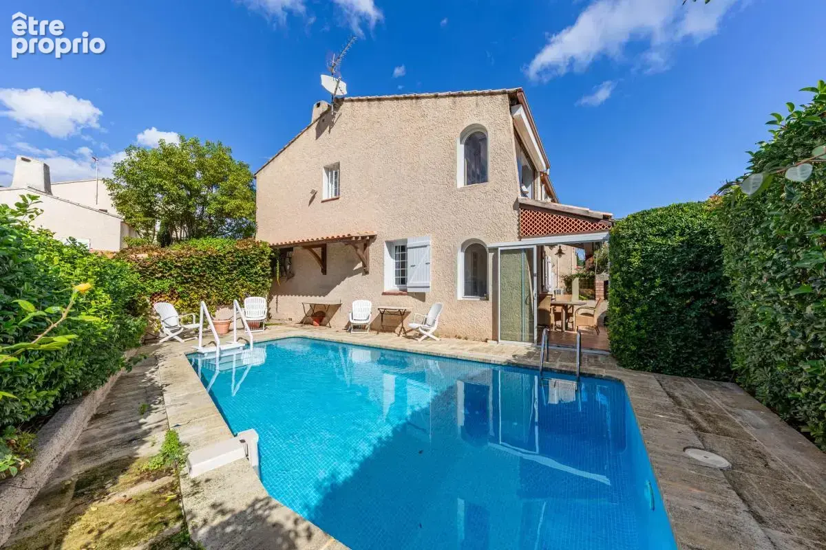 Sanary-sur-mer – maison familiale avec piscine et stationnement - photo 2