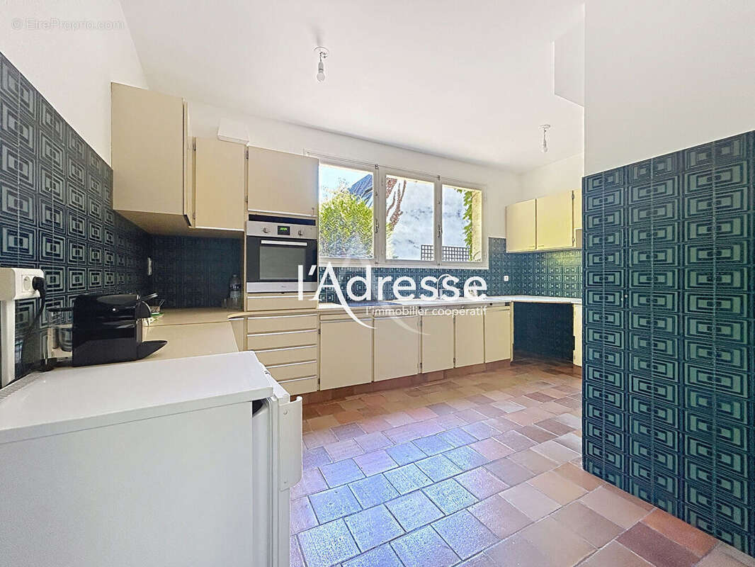 Maison d'architecte à vendre à Chambray-lès-Tours - 215m² sur terrain de 2500m² - photo 6