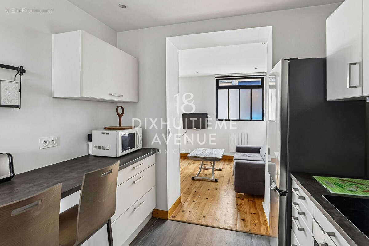 Appartement à PARIS-18E