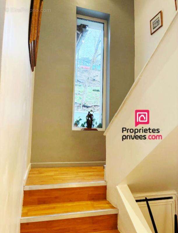 Maison à SAINTE-FOY-LES-LYON