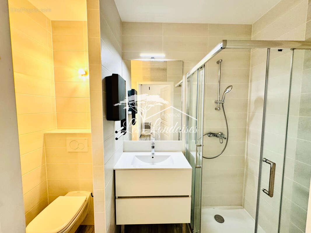 Appartement à LA LONDE-LES-MAURES