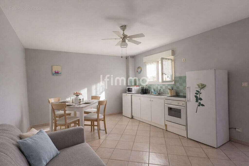 Maison à SAINTE-VALIERE