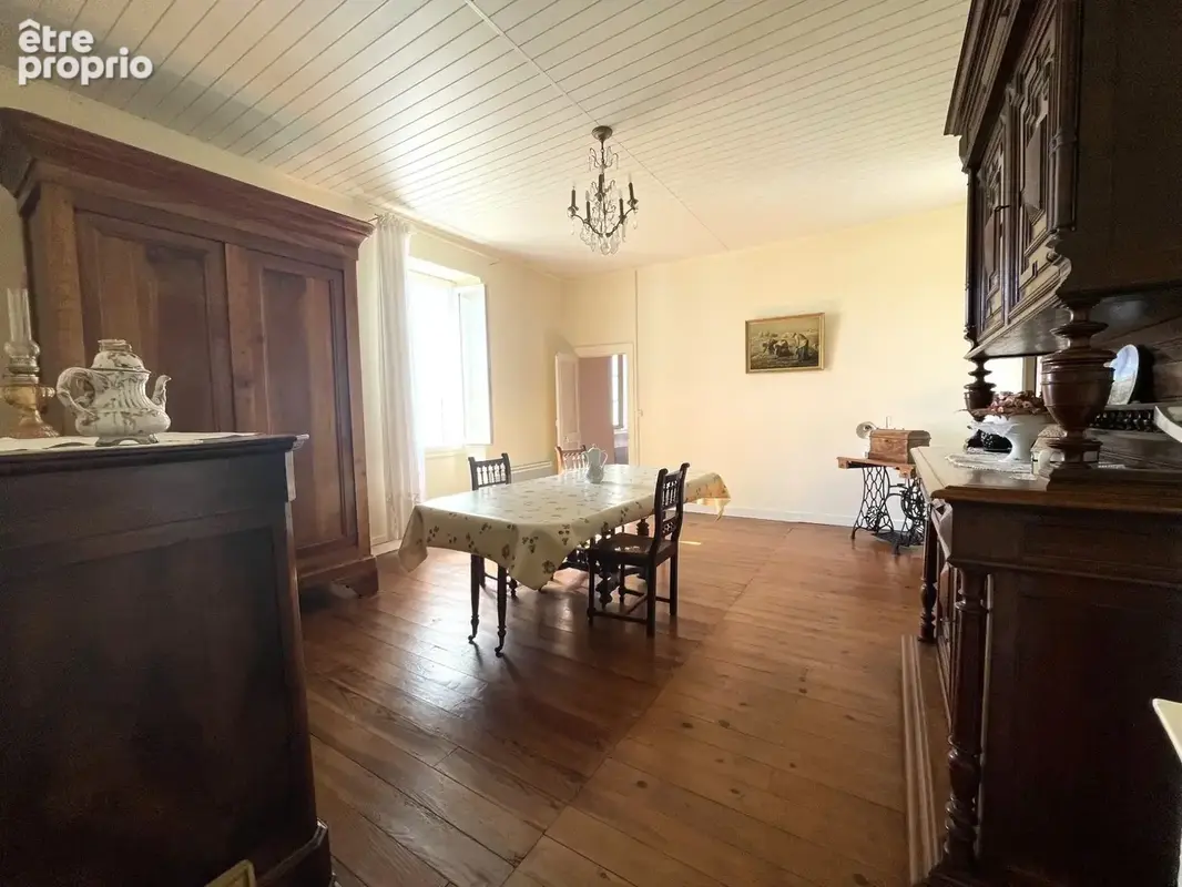 Maison 7 pièces 141 m² à vendre à Sauveterre-De-Guyenne (33540) - photo 5