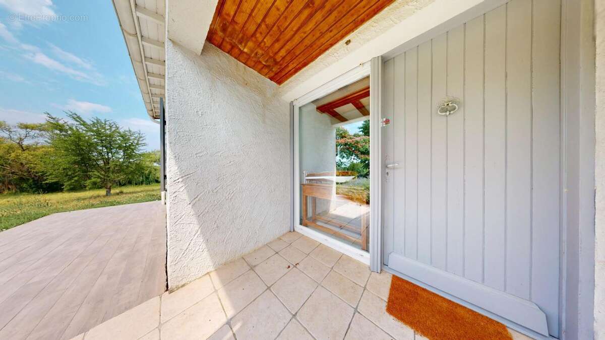 Maison 175 m² à Meursac  - photo 17