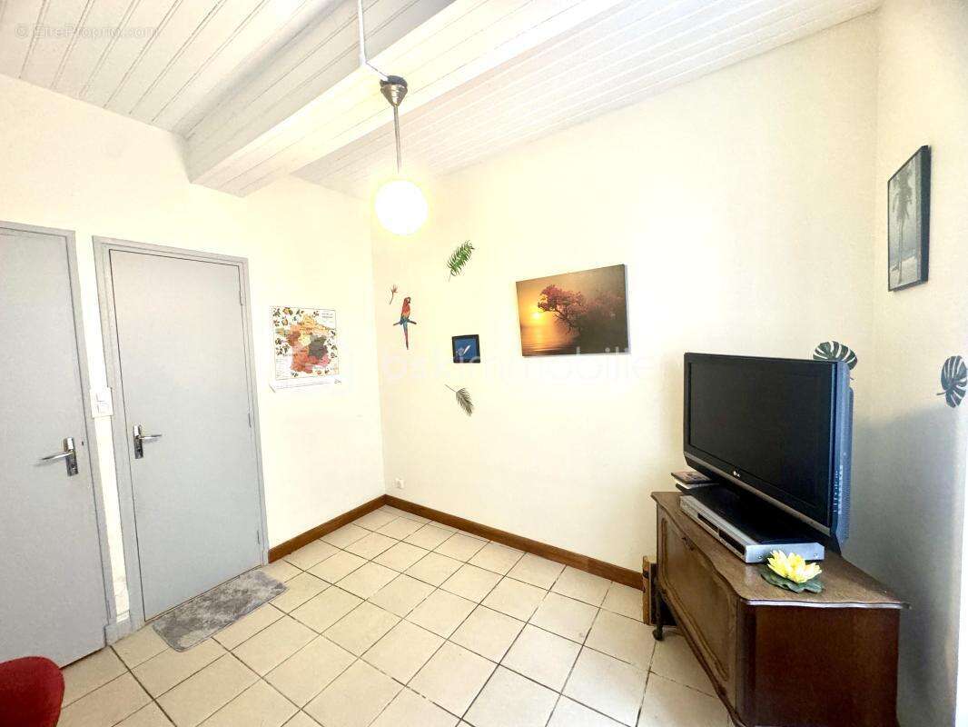 Maison à PUYCASQUIER