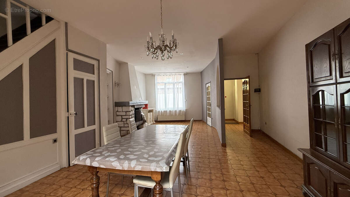 Maison 5 pièces 110 m2 habitables - photo 2