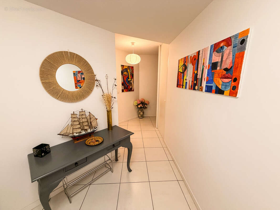 Appartement avec balcons et parkings - photo 2