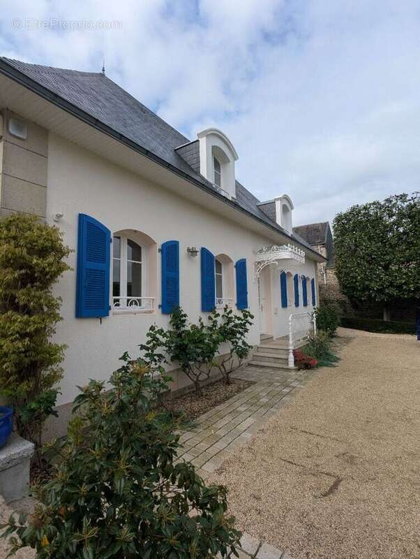 Maison 245m² à lampaul-guimiliau - photo 2