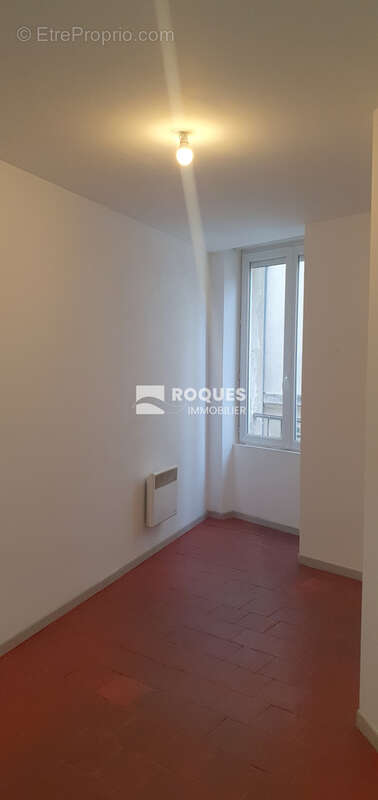 Pour  investisseurs, sur la commune de Lodève proche de toutes commodités dans un immeuble en copropriété, bel - photo 3