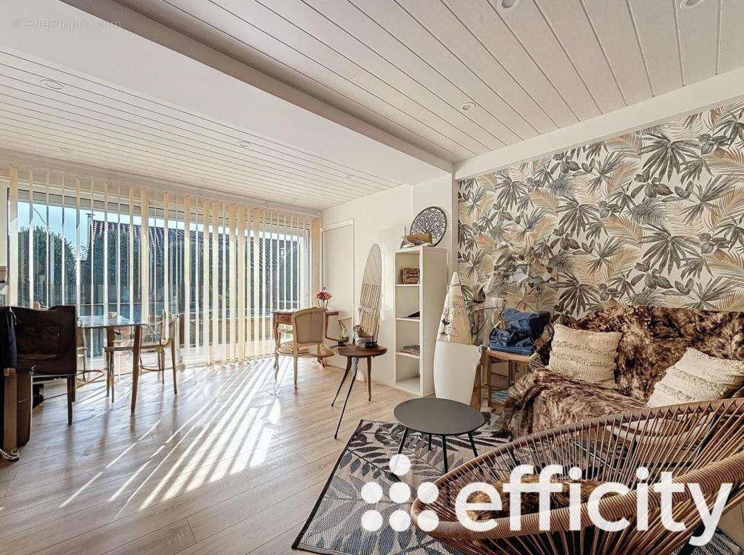 Maison à RILLIEUX-LA-PAPE