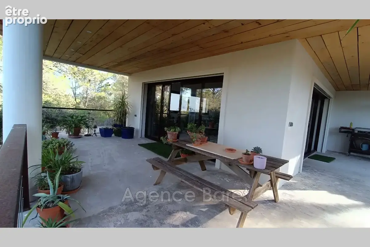 Maison 6 pièces 190 m² à vendre à Les Arcs (83460) - photo 8
