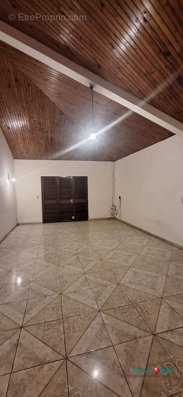 Maison 131 m² à Saint-Pierre  - photo 2