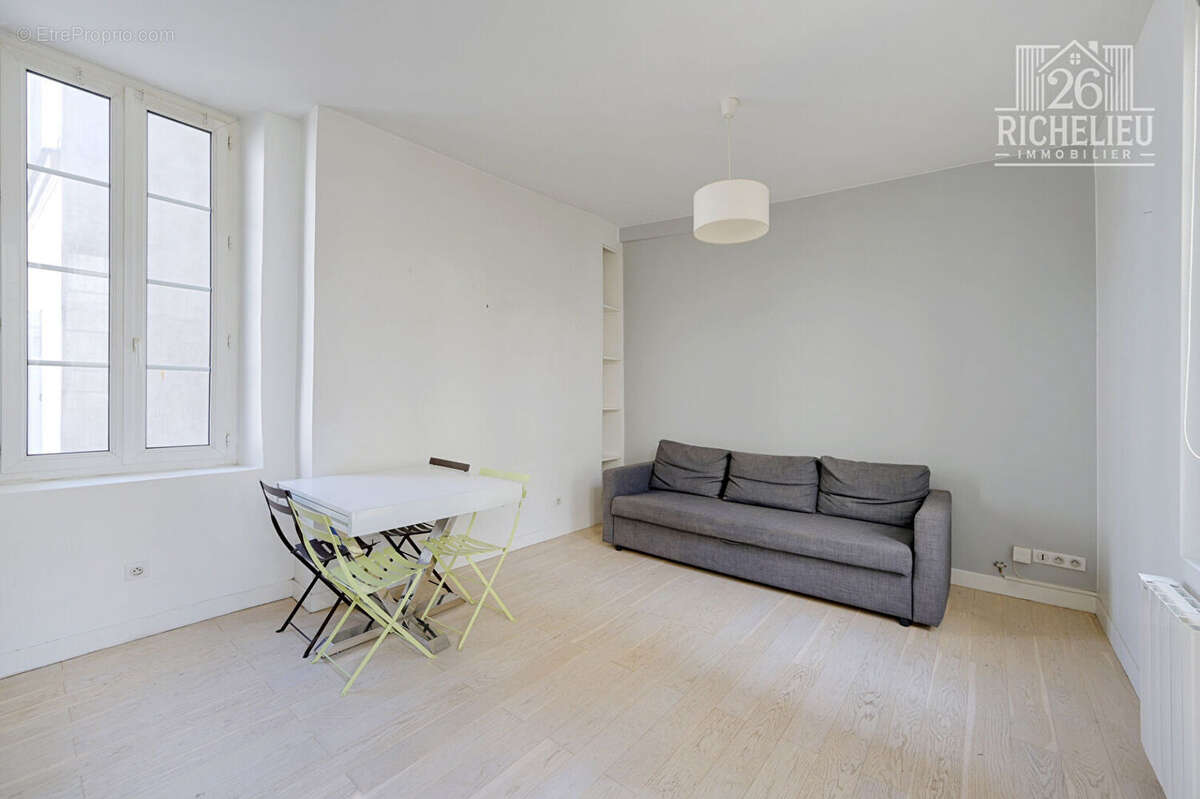 Appartement à PARIS-4E