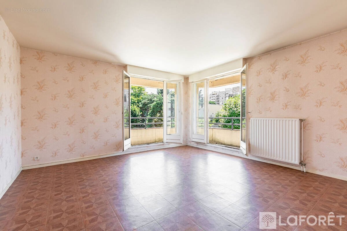 Appartement à LE KREMLIN-BICETRE