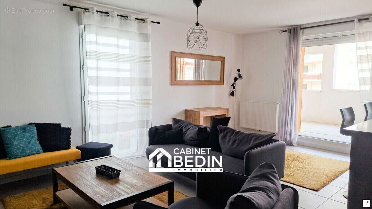 Appartement 82 m² à Merignac  - photo 2