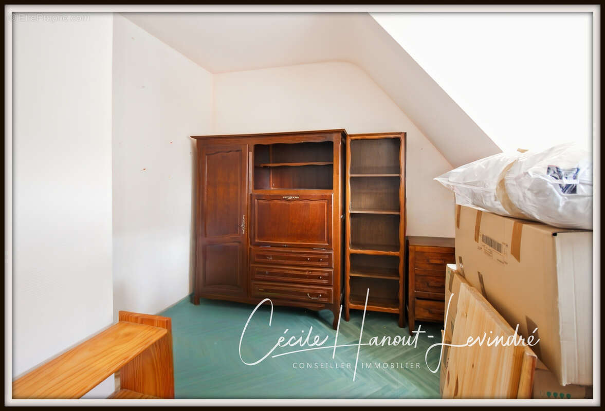 PONTORSON. Proche supermarché - Maison 95 m2 . 3 chambres. Terrain: 210 m2 - photo 10