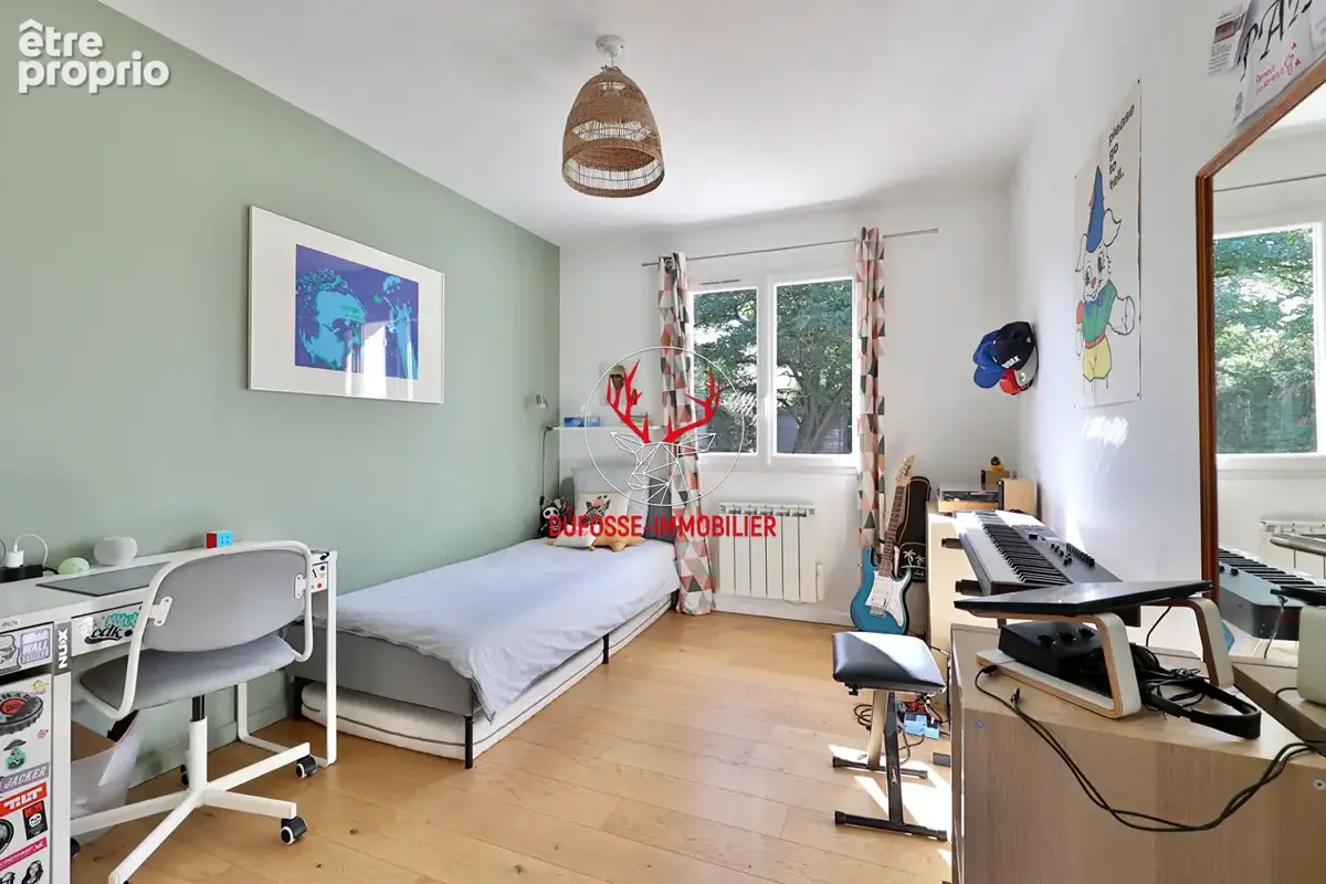 Maison de plain-pied 141 m² -  4 chambres - Piscine - photo 14