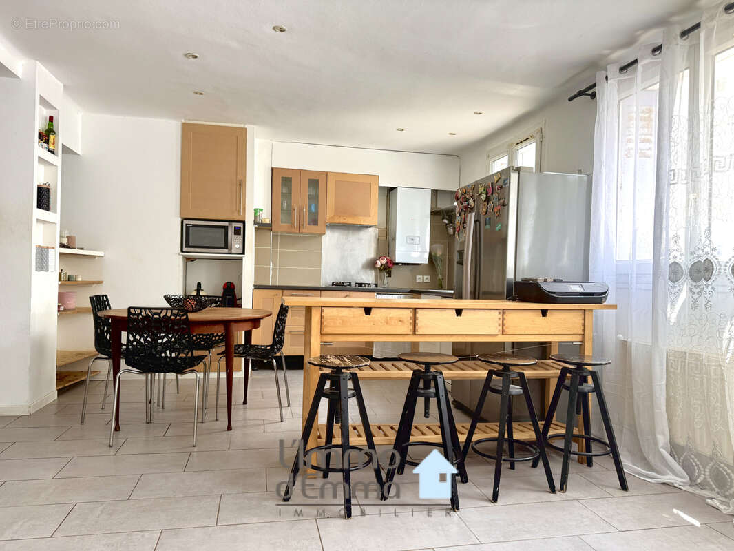 Appartement à MARSEILLE-8E
