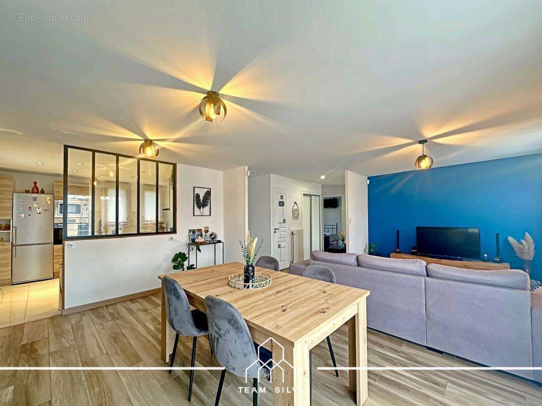 Maison à ROUSSILLON