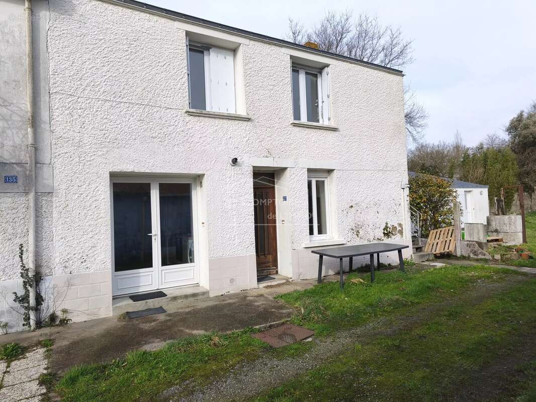 Maison à SAINT-JOACHIM