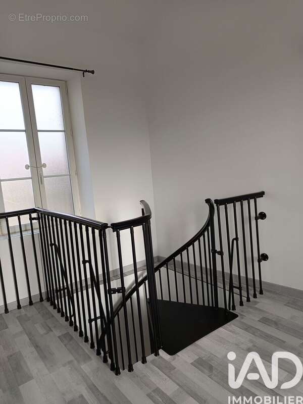 Maison 167 m² à Loudun  - photo 8