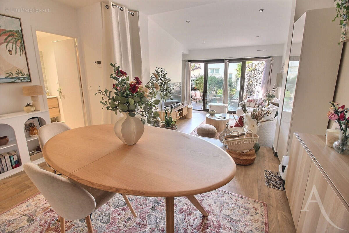 Appartement à THIAIS