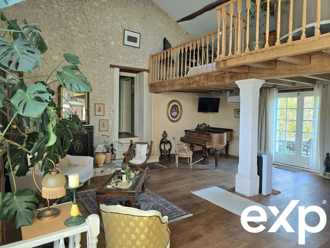 Maison à VERTEILLAC