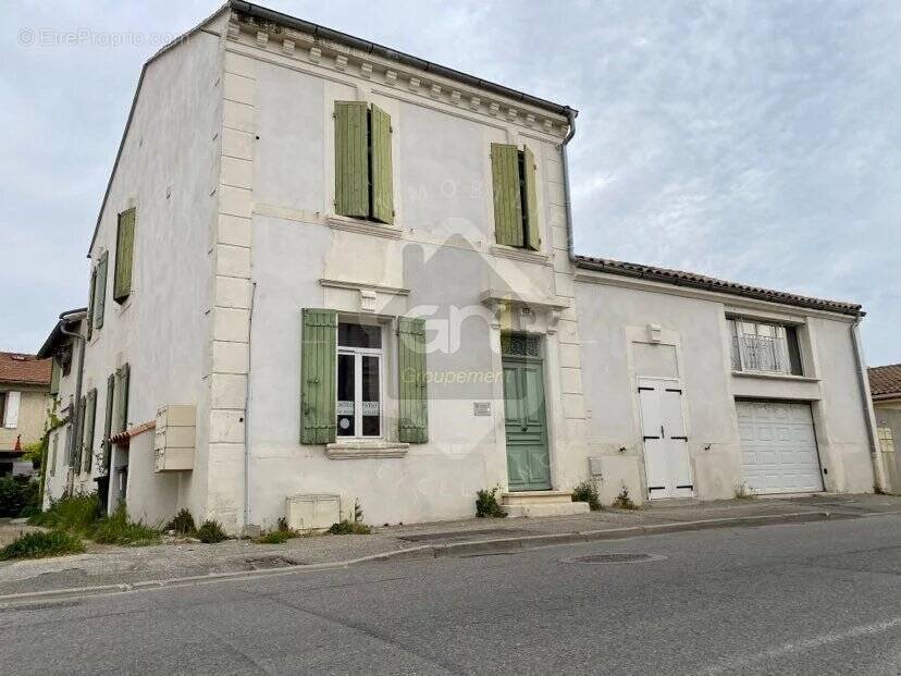 Appartement à ROGNONAS