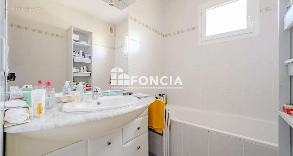 Appartement à HYERES