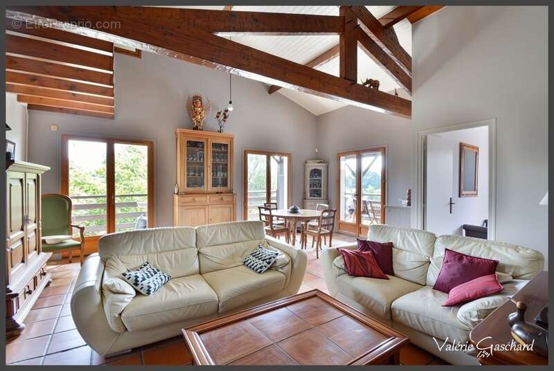 Maison à PORCHERES