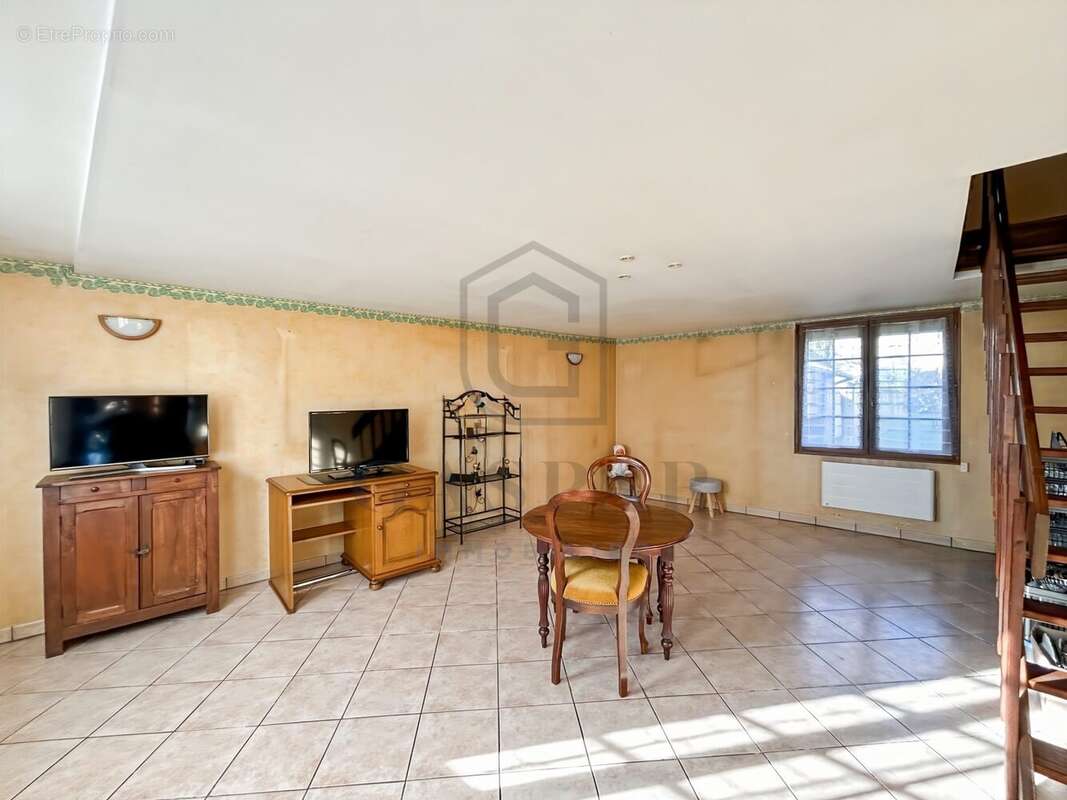 Maison à CONCHES-EN-OUCHE