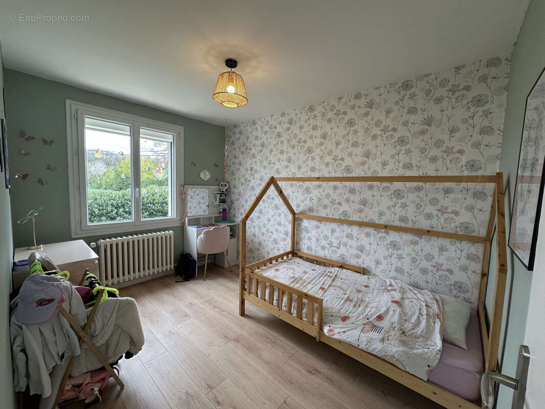 Maison à GRUGE-L'HOPITAL