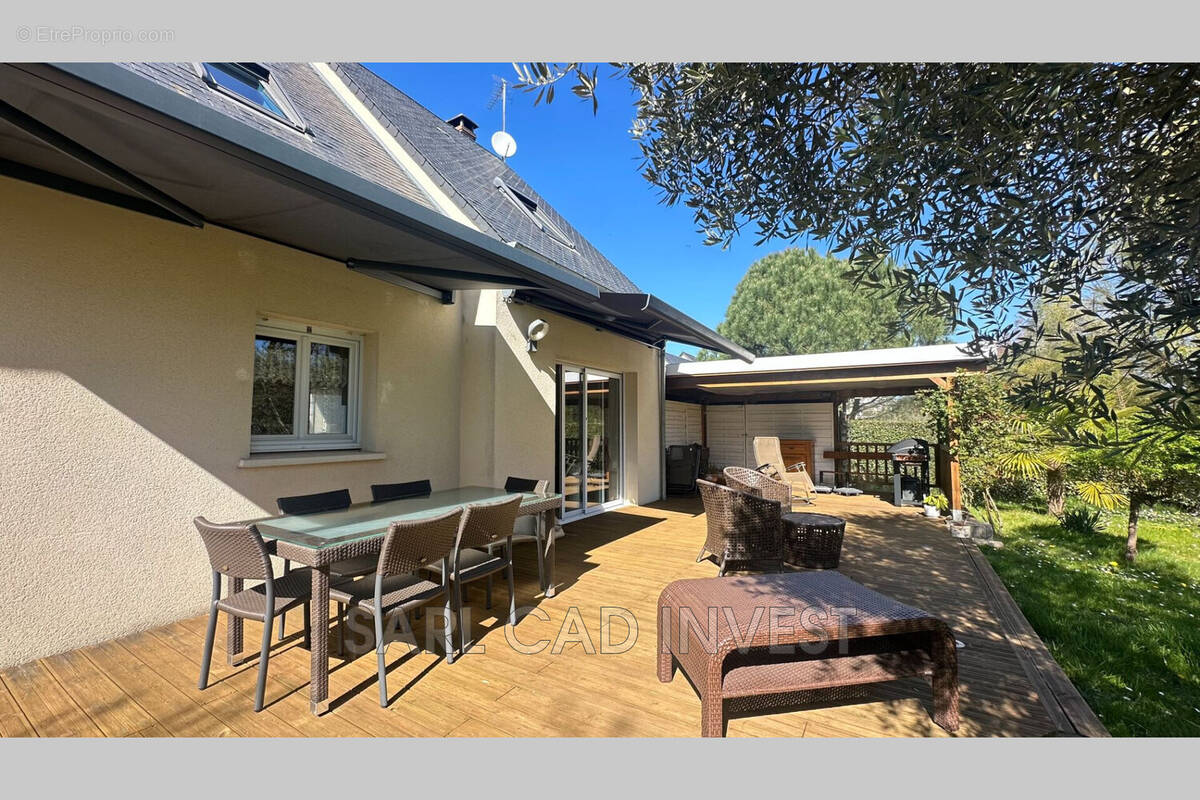 Maison à SAINT-CYR-SUR-LOIRE