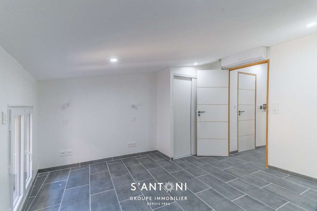 Maison à BESSAN