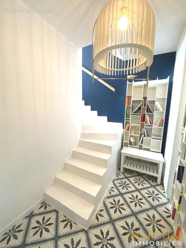 Maison à JOUY-AUX-ARCHES