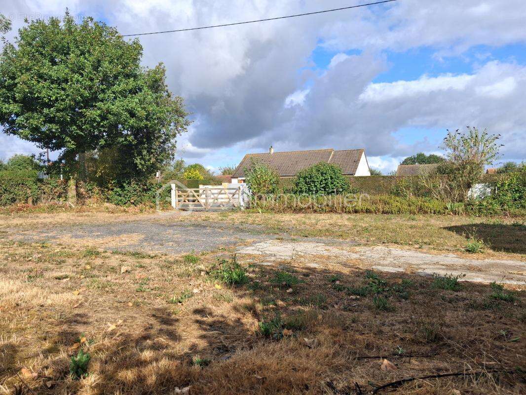 Terrain a batir de 1020 m² a le molay littry - photo 5
