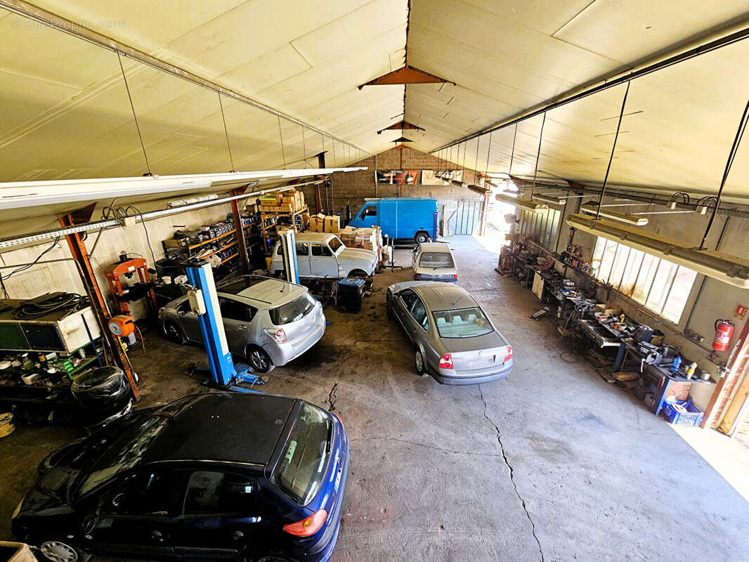 Bâtiment industriel de 543 m² ? Saint-Angel, - photo 8